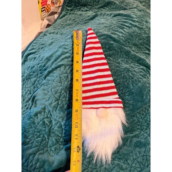 Gnome holiday decor - Picture 3 of 9